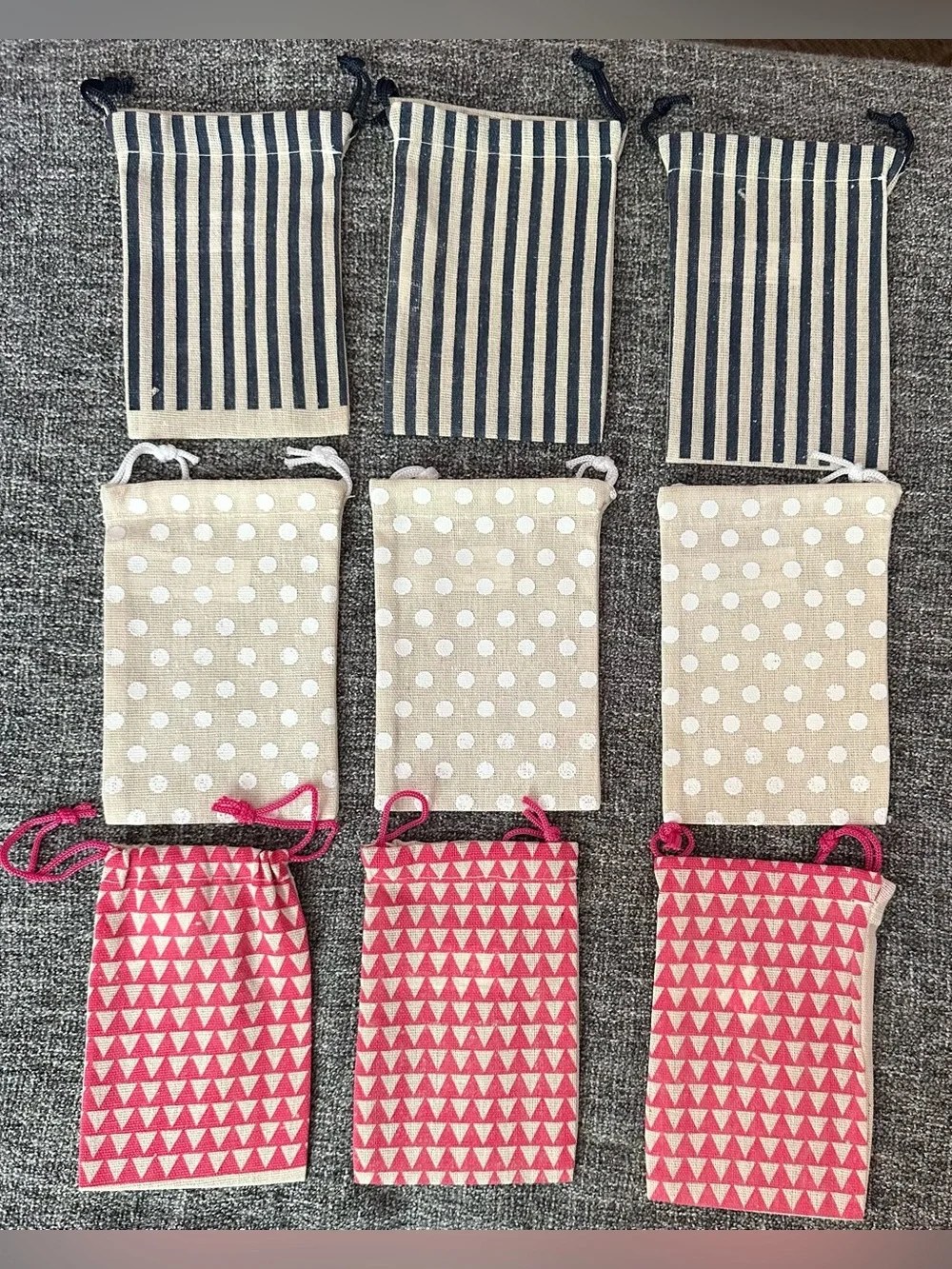 9 small cloth gift bags • drawstring